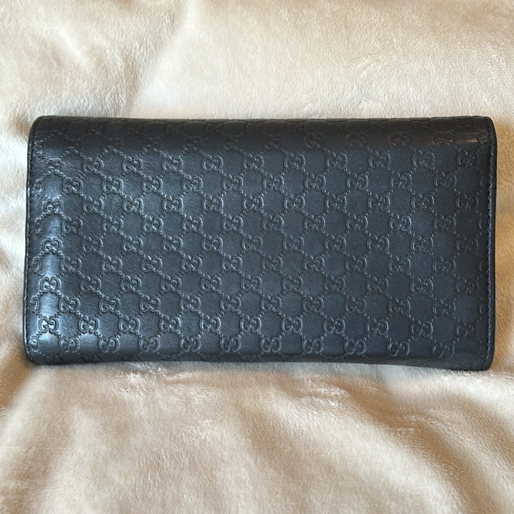 Gucci Microguccissima Black Leather Wallet with Gold Accent - Picture 2 of 12